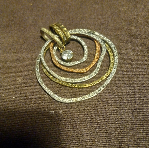 Ladies charm for necklace - Picture 2 of 2